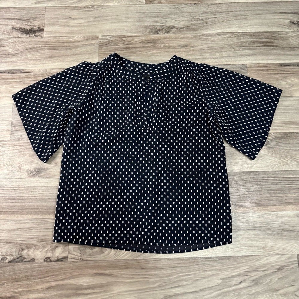 Ann Taylor Clip Shirred Split Neck Popover Blouse Navy Blue Size Small